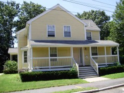 9 Wade St, Newton, MA 02461-1714