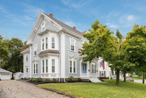 1640 Commercial St, Weymouth, MA 02189-3046