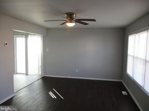 6 Lawrence Ct, Erial NJ  08081-1931 exterior