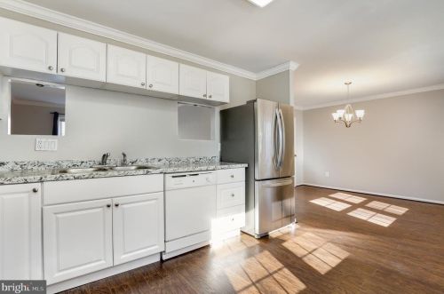 9005 Queen Maria Ct, Columbia MD 21045-2405 exterior