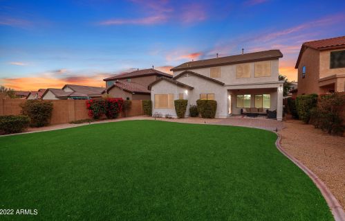 1665 Blaylock Dr, Phoenix AZ 85085-6324 exterior