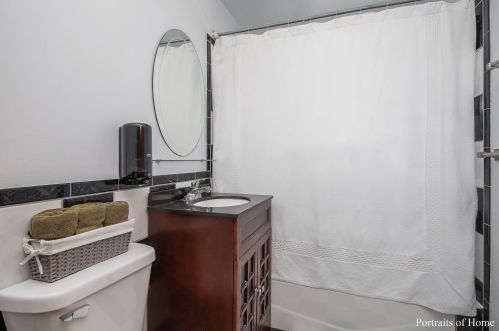 3729 Wenonah Ave, Forest View IL 60402-3949 exterior