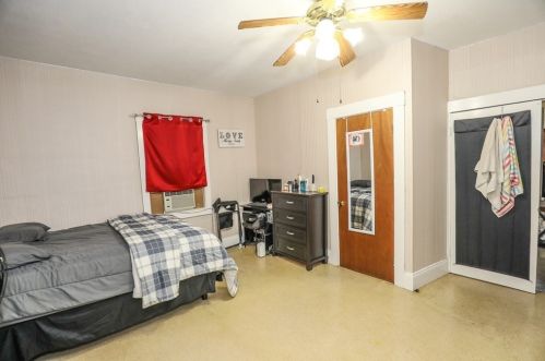 295 Merrimack St, Lawrence MA 01843-1404 exterior