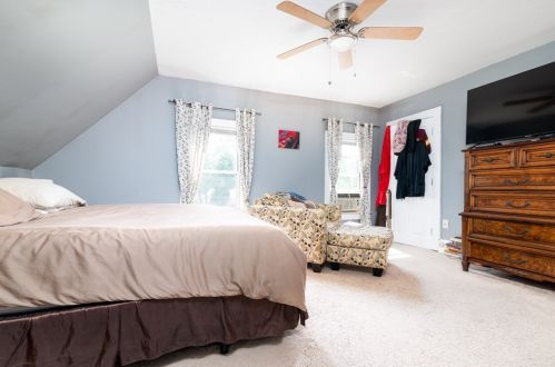 10 Carroll St, Weymouth MA 02189-1211 exterior