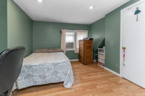 26 Ralph St, Belleville NJ 07109-3308 exterior