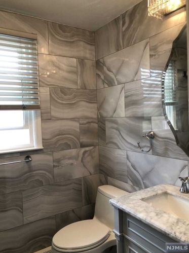 133 Belgrove Dr, Kearny NJ 07032-1505 exterior