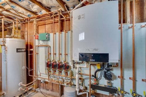 89 May St, Needham MA 02492-3160 exterior