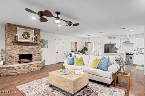 18819 30th St, Phoenix AZ  85050-3411 exterior