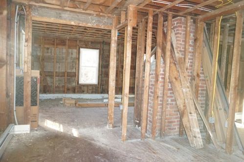 325 Ctr St, West Bridgewater MA 02379-1624 exterior