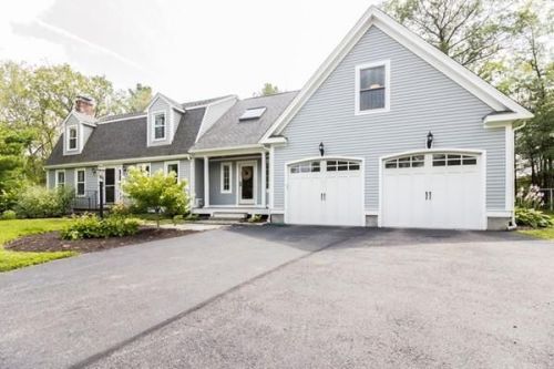 12 Cranberry Meadow Rd, Norfolk MA  02056-1930 exterior