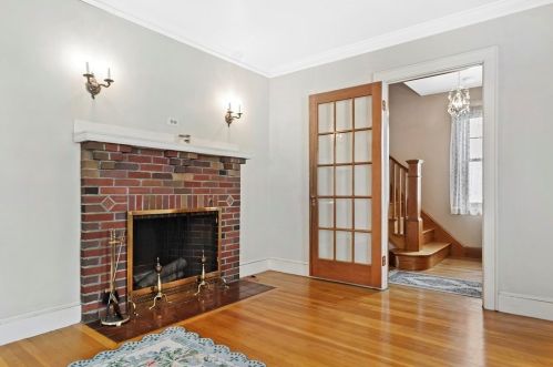 168 Linwood Ave, Newton MA 02460-1429 exterior