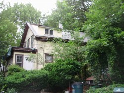 1122 Chestnut St, Newton, MA 02464-1307