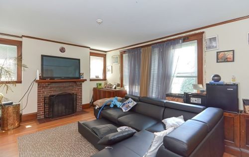 12 Lockeland Ave, Arlington MA 02476-6342 exterior