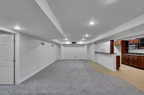 111 Picadilly Dr, Jackson Twp NJ  08527-1290 exterior