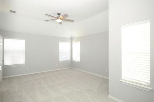 8220 Mura Dr, Plano TX 75025-4051 exterior