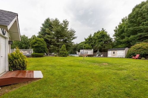 860 Pleasant St, Worcester, MA 01602-1916