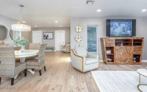 3226 39th St, Phoenix AZ  85018-6482 exterior