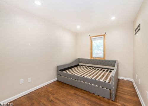 20 Panorama Dr, Wantage NJ  07461-4763 exterior