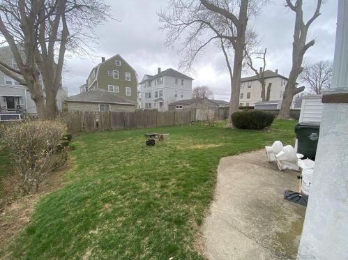 76 Stetson St, Fall River MA 02720-5328 exterior