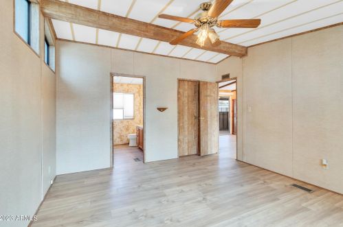 18438 2nd Pl, Phoenix AZ 85022-1011 exterior