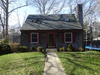 53 Florida Ave, Plymouth MA  02360-1291 exterior