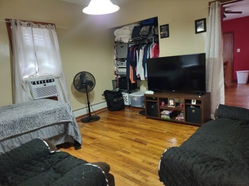 33 Mcgurk St, New Bedford MA 02744-2541 exterior