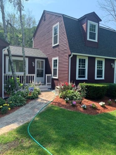 307 Main St, Norfolk, MA 02056-1300