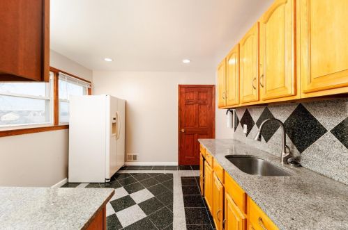 47 Spruce St, Carteret NJ  07008-2429 exterior