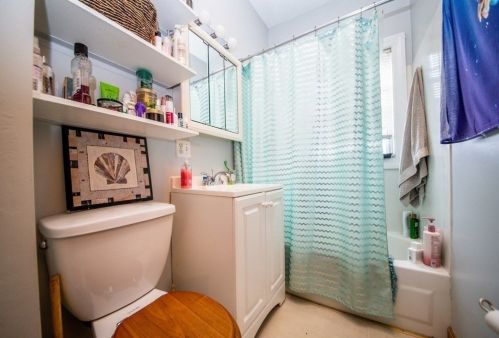 10 Choate St, Fall River MA 02723-2004 exterior