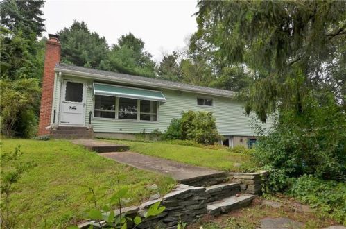 390 Read St, Seekonk MA  02771-1407 exterior