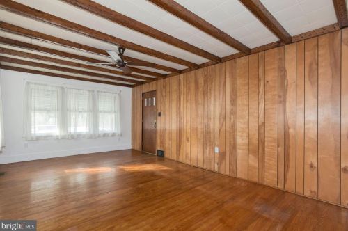 519 Columbia Blvd, West Deptford NJ 08063-1231 exterior