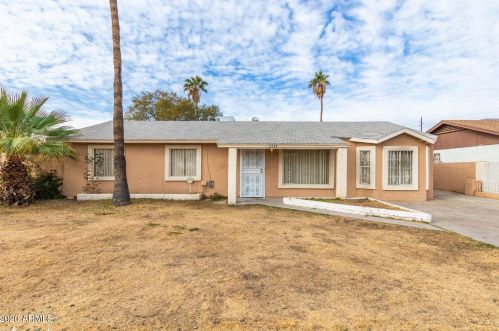 3442 39th Dr, Phoenix, AZ 85019-3905