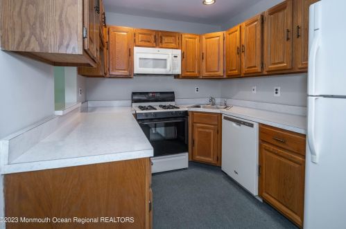 61 Honeysuckle Ln, Tinton Falls NJ 07701-6740 exterior