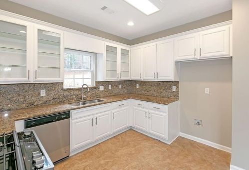 376 Sunderland Way, Stockbridge GA 30281-7957 exterior