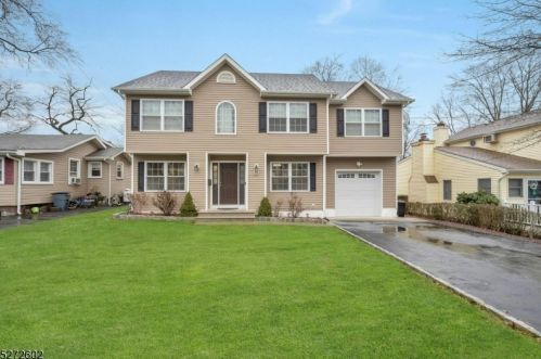 28 Longview Ave, Lake Hiawatha, NJ 07034-1710