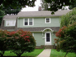 276 Woodward St, Newton, MA 02468-2012