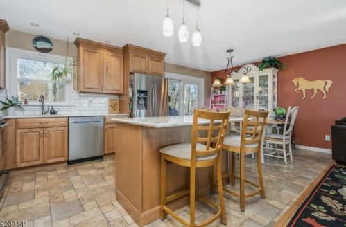 370 Shire Rd, Milford NJ  08848-1720 exterior