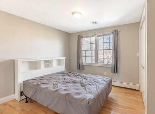 24 Harvey Ln, Whitman MA 02382-1948 exterior