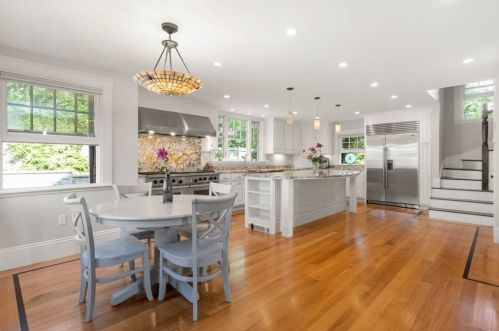 20 Phillips Ave, Rockport MA  01966-1144 exterior