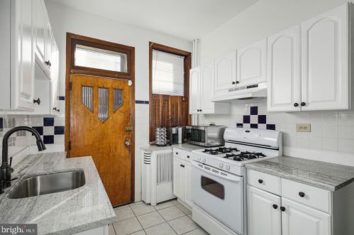 1016 6 St, Philadelphia PA 19140-2314 exterior