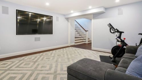 58 Taylor Ave, Dedham MA 02026-5104 exterior