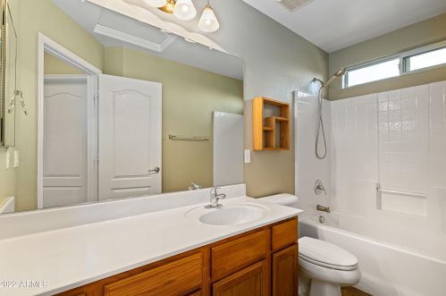 1928 Alta Vista Rd, Phoenix AZ 85041-5661 exterior