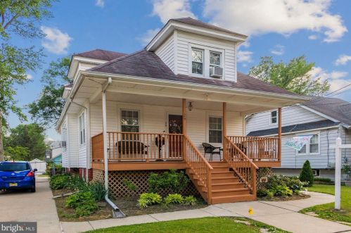 29 Crescent Ave, West Deptford, NJ 08096-1217