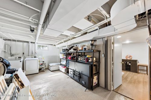 450 Branch Ave, Little Silver NJ  07739-1111 exterior