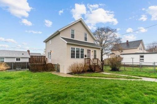 249 Baird St, Fall River, MA 02721-5101