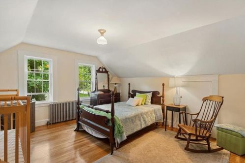 376 Tremont St, Taunton MA 02780-3023 exterior