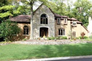 424 Delegate Dr, Columbus, OH 43235-1468