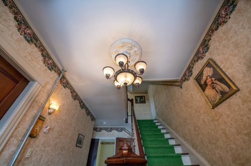 119 Main St, North Brookfield MA 01535-1438 exterior