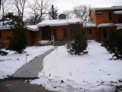 1086 Walnut St, Newton, MA 02461-1264