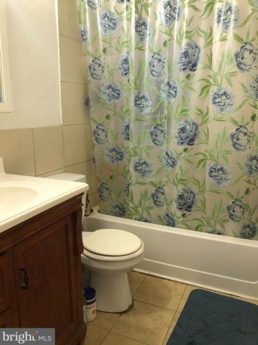 116 Monroe St, West Deptford NJ 08066-1341 exterior